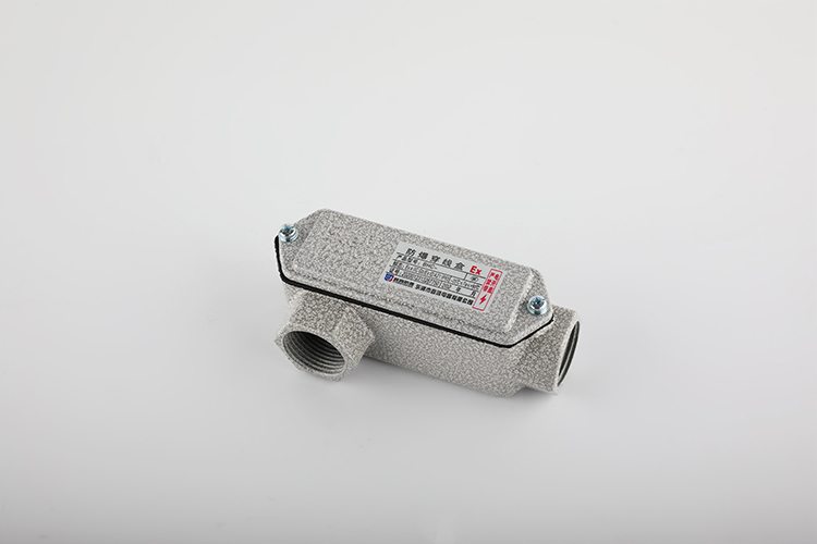 防爆穿线盒左通